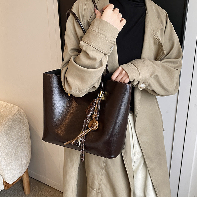 Andrea | Elegant Toteveske